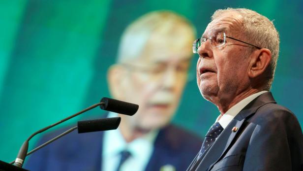 ERÖFFNUNG DER BREGENZER FESTSPIELE: VAN DER BELLEN