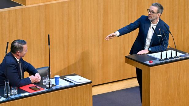 NATIONALRAT-SONDERSITZUNG MIT REGIERUNGSERKLÄRUNG: KICKL (FPÖ), BABLER (SPÖ)