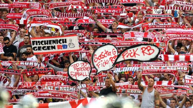 Auch die Kölner-Fans stellten deutlich zur Schau, was sie von Leipzig halten.