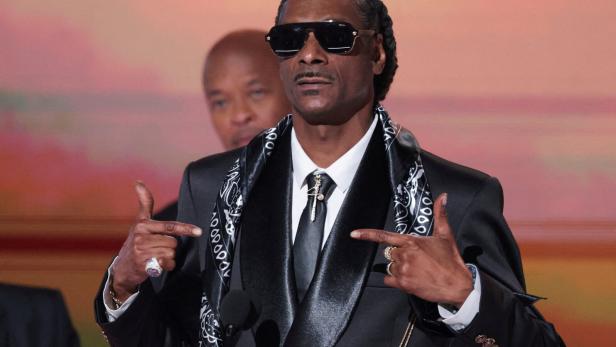 FILE PHOTO: BET Awards in Los Angeles Fußballfan: Der US-Rapper Snoop Dogg