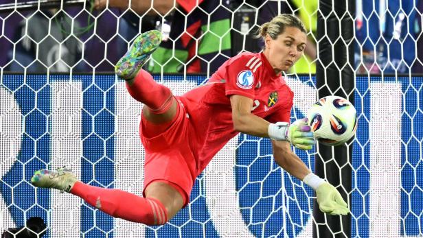 FBL-WOMEN-EURO-2025-MATCH26-SWE-ENG