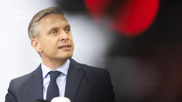 PG WIRTSCHAFTSMINISTERIUM "VORBEREITUNGEN AUF US-ZOLLANKÜNDIGUNG": HATTMANNSDORFER Hattmannsdorfer: "Müssen in einem rauen handelspolitischen Umfeld bestehen können"