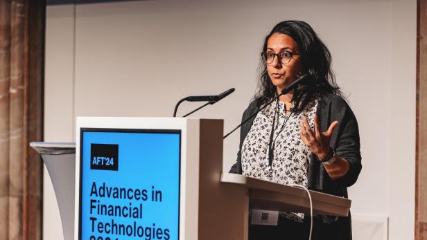 Neha Narula referierte in Wien über die Zukunft des Geldes.