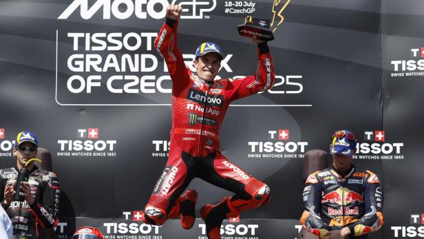 Ein Freudensprung von Marc Marquez