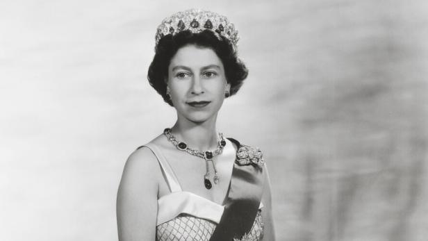 Königin Elizabeth II. bei der „Her Life in Style“-Ausstellung im Buckingham Palace 2026.
