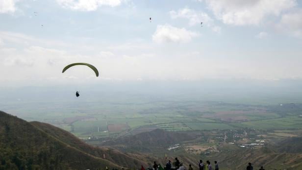 COLOMBIA-PARAGLIDING-BRITISH OPEN