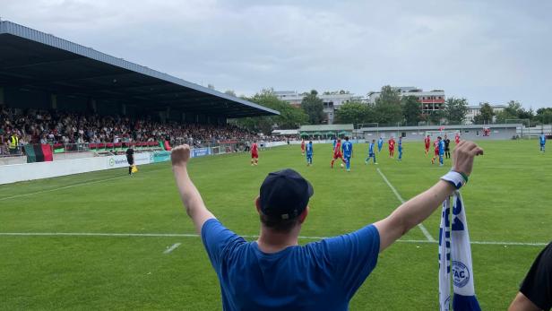 FAC-Jubel am Donaufeld
