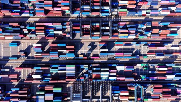 TOPSHOT-CHINA-ECONOMY-TRADE-TARIFF