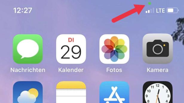 Grüner Punkt oben rechts am Handy