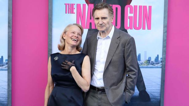 Pamela Anderson und Liam Neeson Pamela Anderson und Liam Neeson