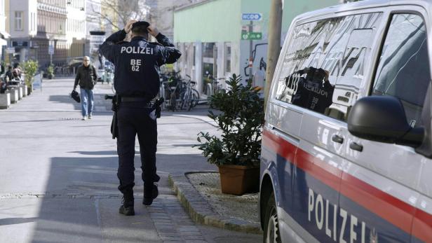 ++ THEMENBILD ++ ?WIEN: SICHERHEITSMASSNAHMEN / YPPENPLATZ / POLIZEI / SICHERHEIT