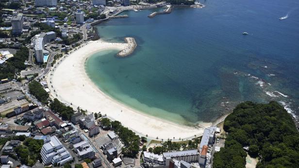 Evakuierter Strand in Japan. Evakuierter Strand in Japan.