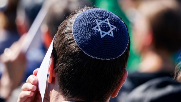 GERMANY-HISTORY-WWII-HOLOCAUST-BERGEN-BELSEN-COMMEMORATION