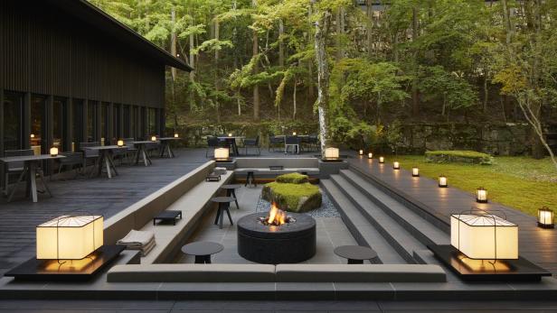 Aman Kyoto, Japan: Nur wenige Kilometer von Kyotos Stadtzentrum entfernt befindet sich dieser geheime Wald mit Steinwegen, Quelle und Pavillon.