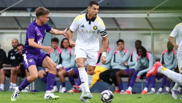 SOCCER - Al-Nassr vs Toulouse, test match 45 Minuten Volksfest: Cristiano Ronaldo begeisterte eine Halbzeit lang. Am Donnerstag reist er mit seinen Kollegen ab.