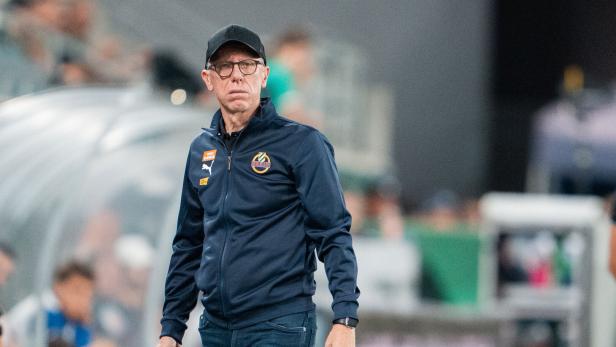 FUSSBALL: CONFERENCE LEAGUE / QUALIFIKATION / 2. RUNDE / RÜCKSPIEL: SK RAPID - DECIC TUZI Rapid-Trainer Peter Stöger