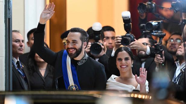 El Salvadors Präsident Bukele und seine Frau