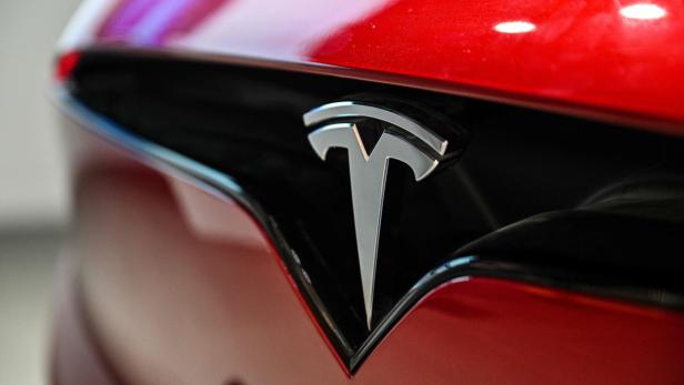 CHINA-TRANSPORT-AUTOMOBILE-ELECTRIC-TESLA