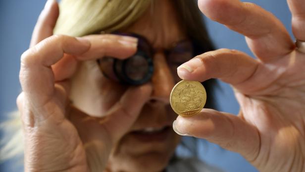 Gold prices reach all-time high in France as global rates continue to climb