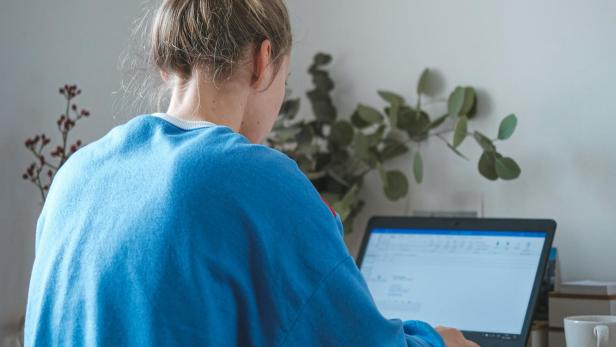 Studie enthüllt: Jüngere Menschen wollen wieder mehr ins Büro.