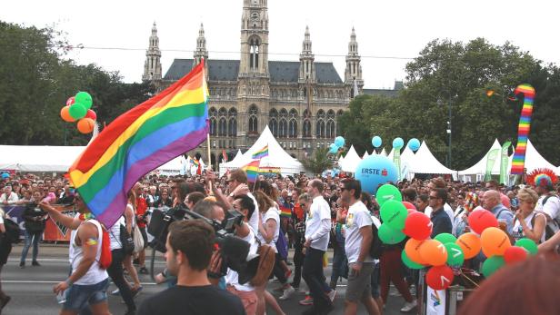 Wiener Regenbogenparade 2017