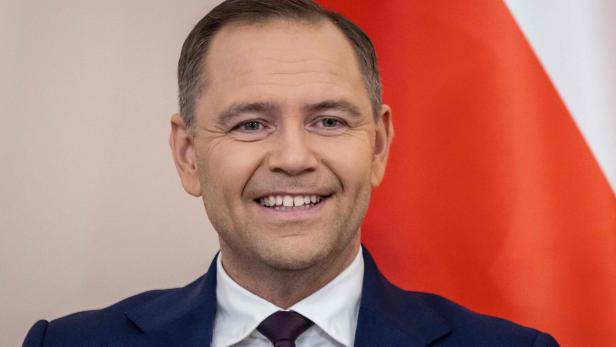 POLITICS-VOTE-ELECTION-DEMOCRACY-NAWROCKI