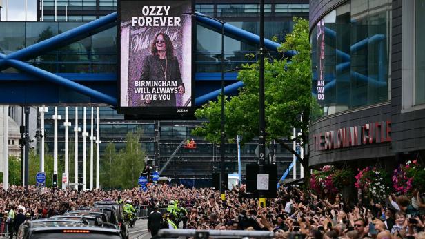 BRITAIN-US-CELEBRITY-MUSIC BRITAIN-US-CELEBRITY-MUSIC