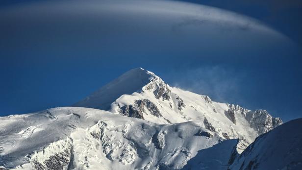 Schneebedeckter Mont Blanc 