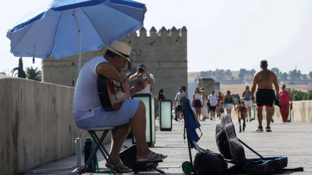 Heatwave continues in Spain