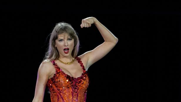 FILES-US-ENTERTAINMENT-MUSIC-CONCERT-SWIFT