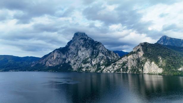 ++ THEMENBILD ++ TRAUNSEE / TRAUNSTEIN / SALZKAMMERGUT