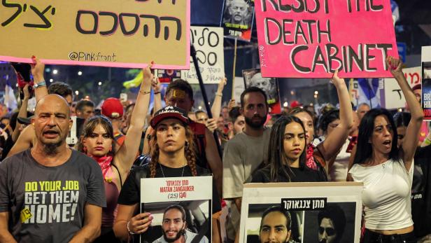 ISRAEL-PALESTINIAN-CONFLICT-HOSTAGES-PROTEST