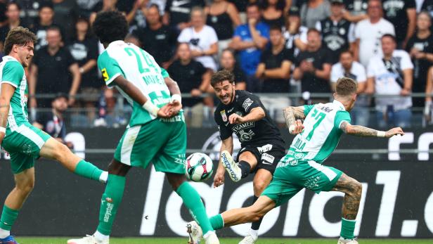 FUSSBALL: ADMIRAL BUNDESLIGA / 2. RUNDE: SK PUNTIGAMER STURM GRAZ - SK RAPID Rasse und auch Klasse bei Sturm gegen Rapid
