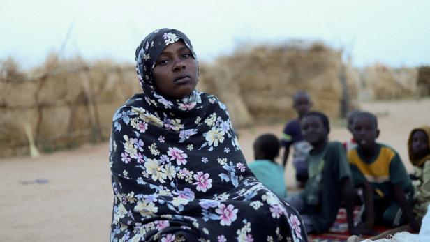 FILE PHOTO: Fight for Sudan's al-Fashir spreading hunger, disease