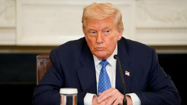 US president hosts leaders of Armenia and Azerbaijan for peace summit