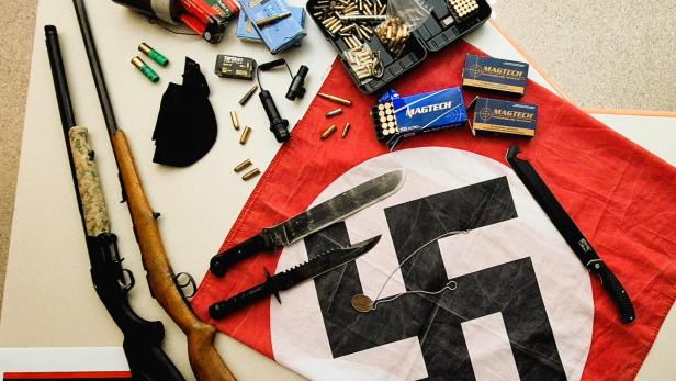 Festnahme in Kärnten: Mann (36) bunkerte NS-Material, Drogen und Waffen