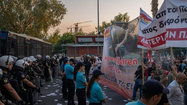 GREECE-ISRAEL-TOURISM-WAR-DEMONSTRATION