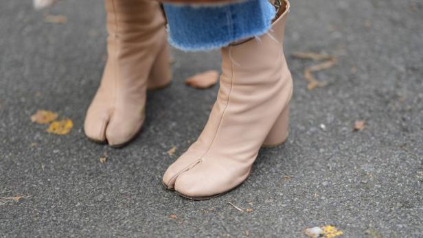Tabi Boots