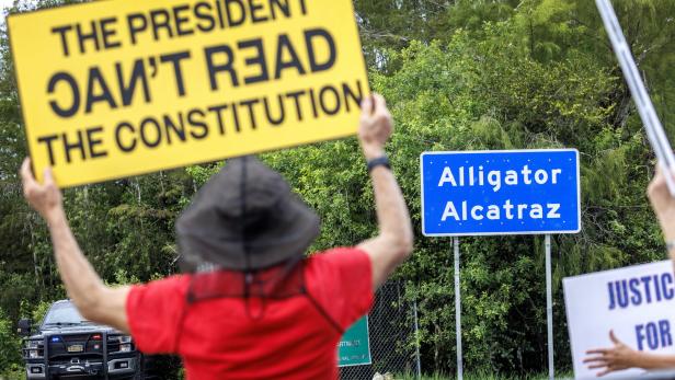 Vigil Outside Alligator Alcatraz to Demand Release of Detainees