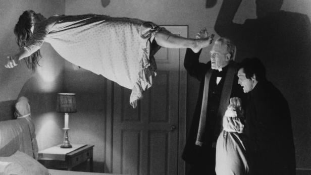 Linda Blair Max Von Sydow and Jason Miller in The Exorcist 1973 Warner Bros Hollywood CA USA PUB