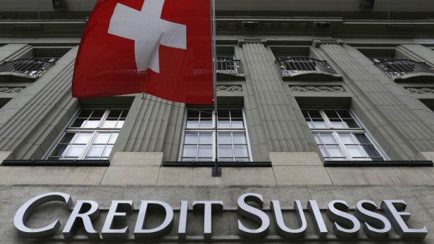 Credit Suisse in Bern: Rekordstrafe reißt Bank tief in die roten Zahlen.