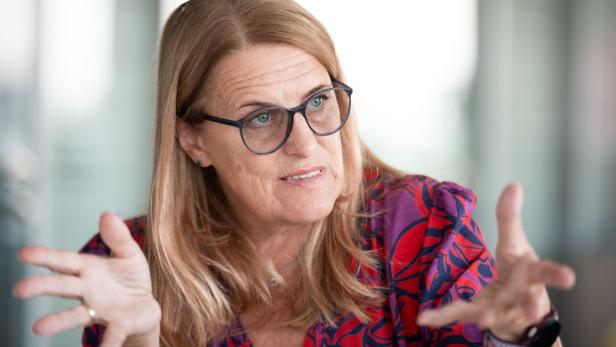 INTERVIEW MIT STAATSSEKRETÄRIN KÖNIGSBERGER-LUDWIG