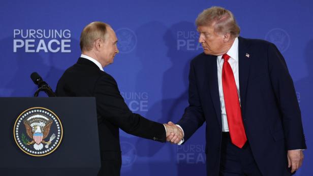 US President Trump, Russian President Putin meet in Alaska