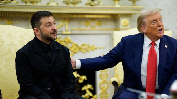 US President Trump meets Ukraine's President and European leaders at White House