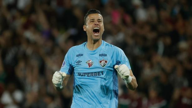Fluminense-Keeper Fabio feiert seinen Rekord