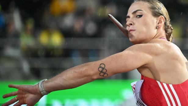 TOPSHOT-ATHLETICS-DIAMOND-SUI