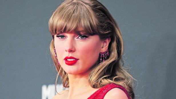 Red Carpet - 67th Annual Grammy Awards