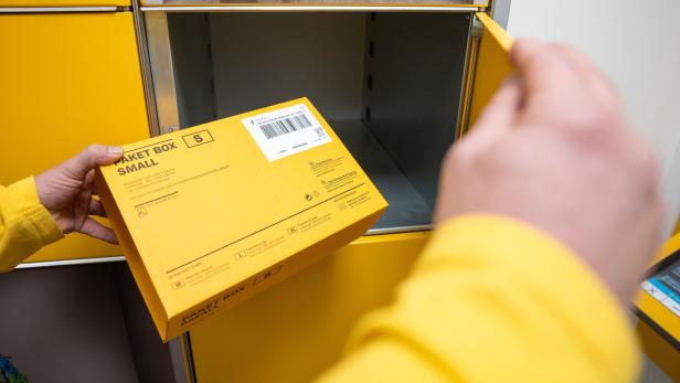 ++ THEMENBILD ++ POST / PAKET / SELBSTBEDIENUNG
