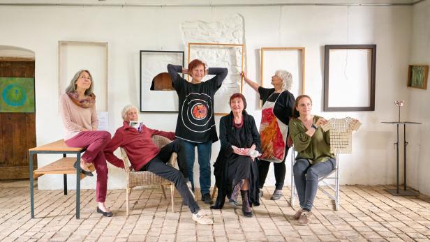 Andrea Trabitsch, Fria Elfen, Eef Zipper, Annelie Wagner, Ilse Hirschmann und Gudrun Kainz