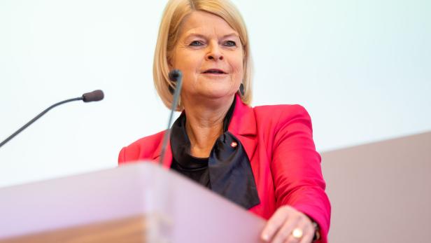 PRÄSENTATION UND PODIUMSDISKUSSION VERTEIDIGUNGSMINISTERIUM "RISIKOBILD 2025 ? GEWÄHLT! DEMOKRATIE UND DIE FREIE WELT": TANNER